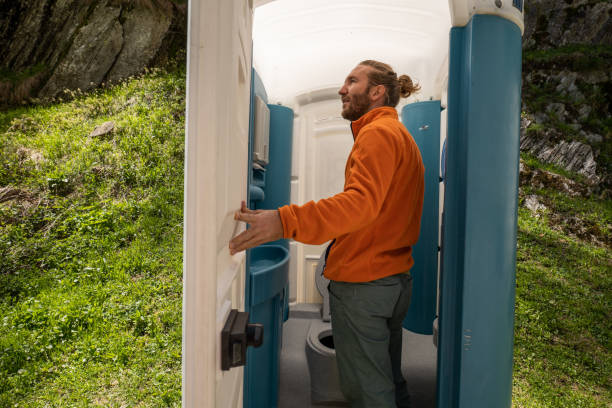 Best Portable toilet rental cost  in Vinton, IA