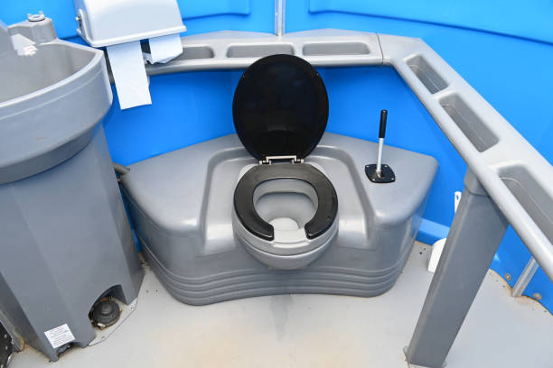 Best Emergency porta potty rental  in Vinton, IA